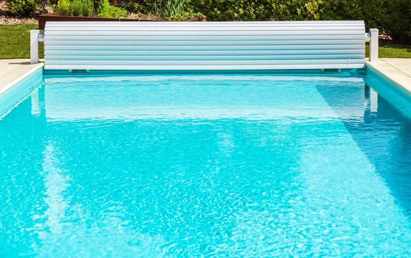 Choisissez une bâche piscine sur mesure pour une protection optimale